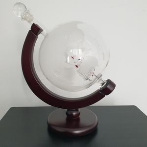 Novelty globe decanter